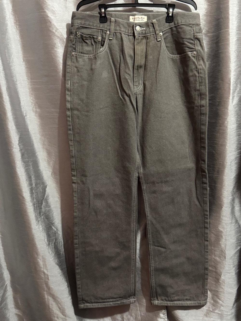 Classic Straight-Leg Jeans in Gray by Lee
